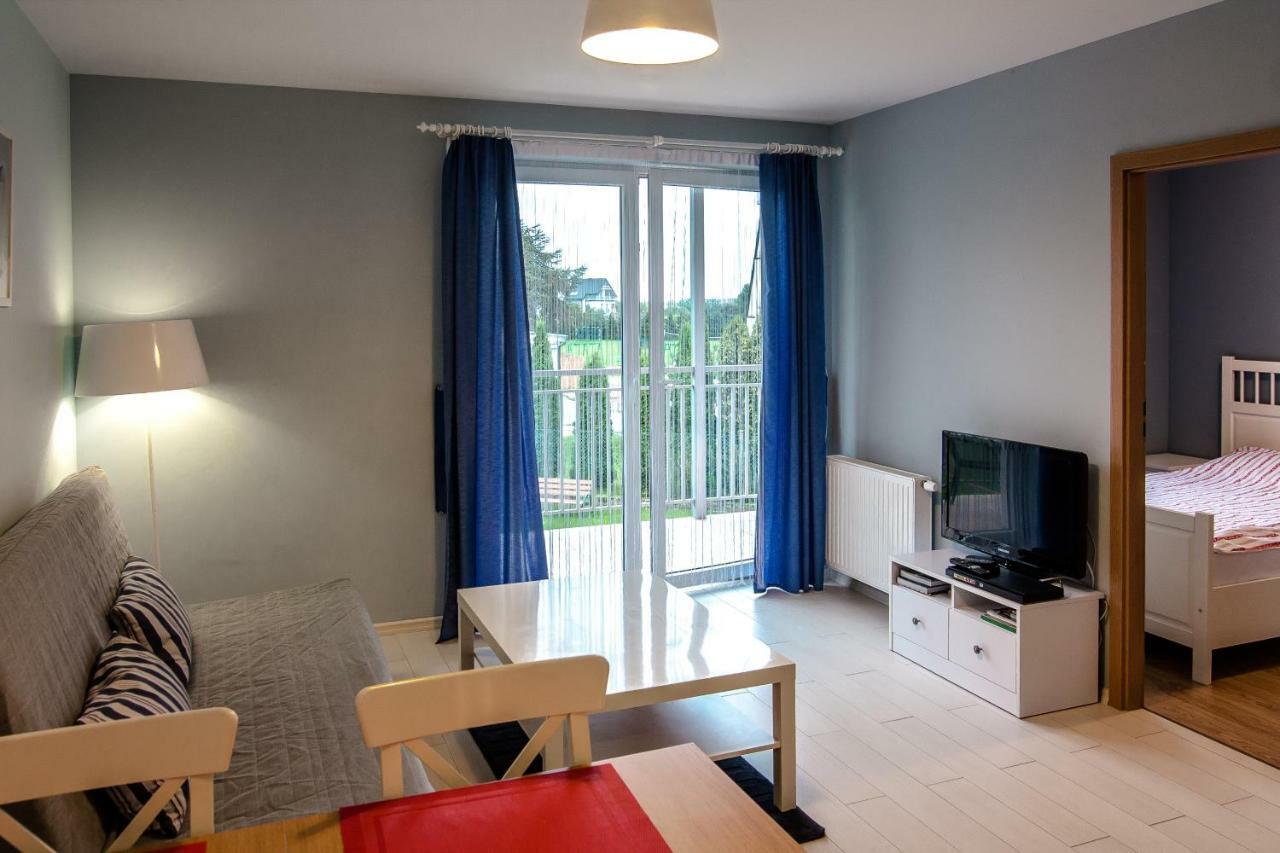 Apartament Kapitanski Bursztynowe Komnaty Darlowko Buitenkant foto